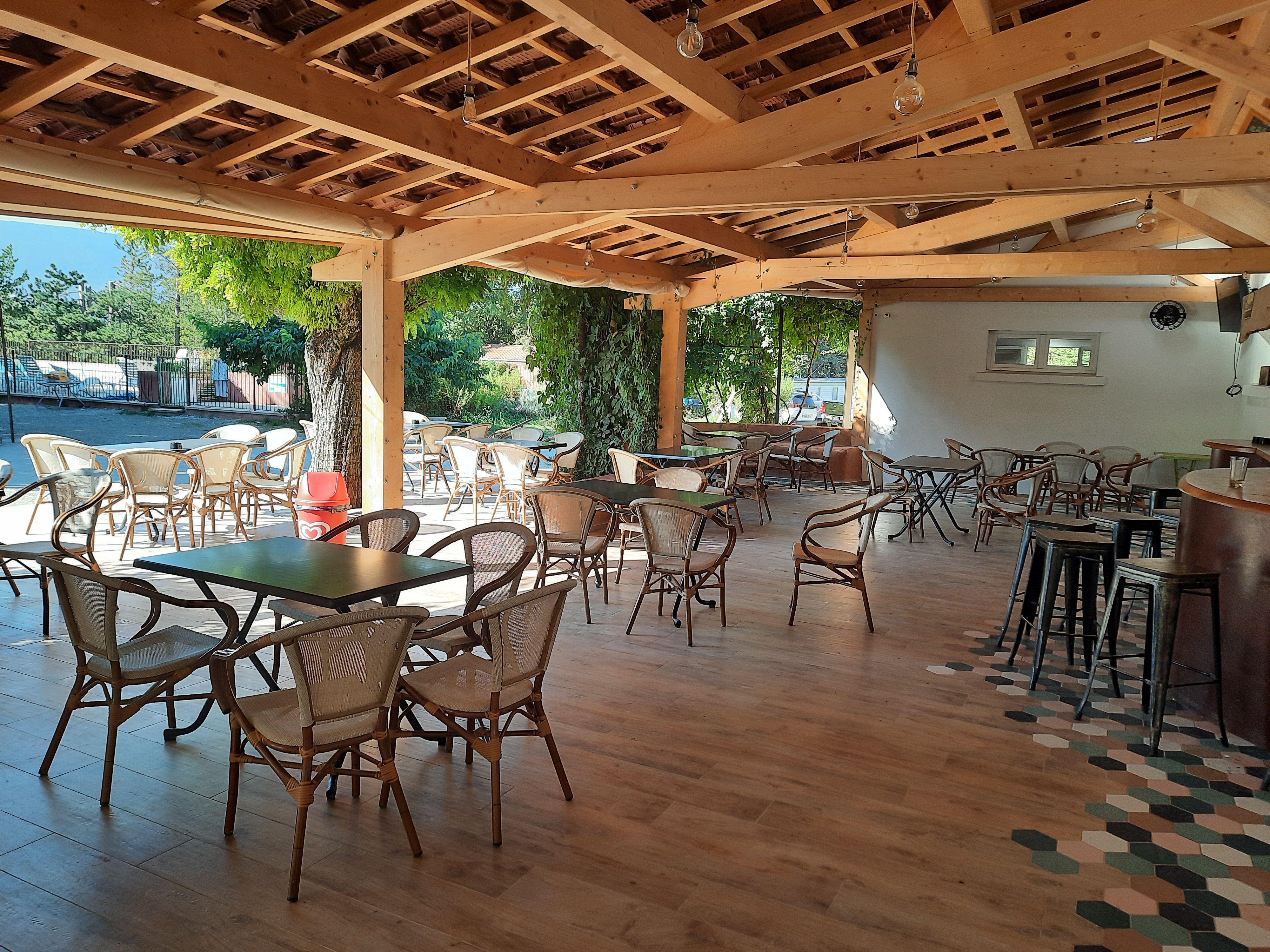 Camping Les
                                        Cigales
